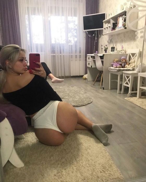 Как заказать эскорт услугу с выездом на дом для вечера